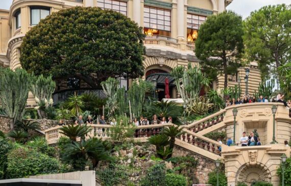 Vista del Buddha bar di Montecarlo