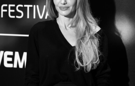 Ritratto fotografico a Torino dell'attrice Angelina Jolie