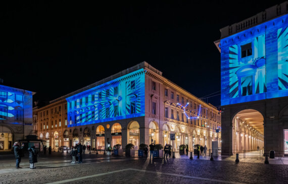 luci natale torino in piazza san carlo