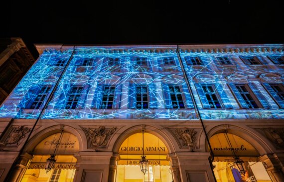 luci natale torino in piazza san carlo