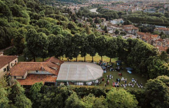 Vista dall'alto della location per eventi vigna Chinet a Torino