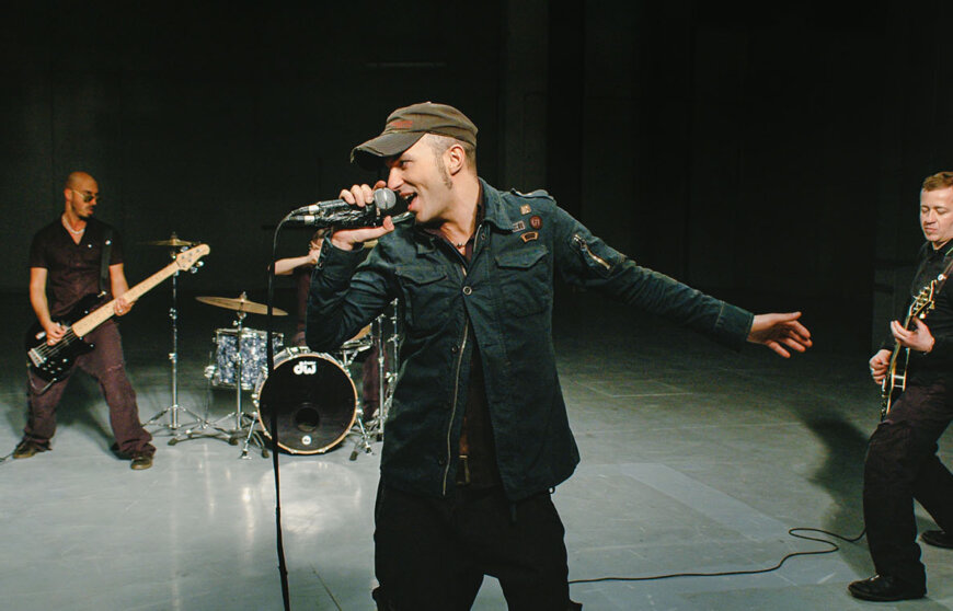 subsonica durante un concerto